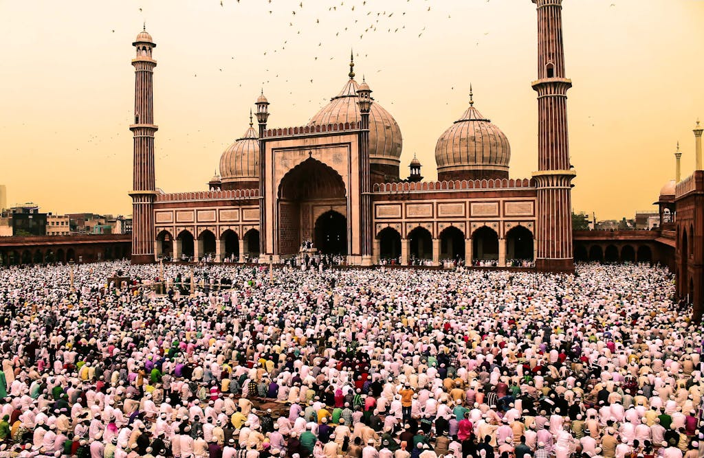 Photo Of Crowd Of People Gathering Near Jama Masjid, Delhi